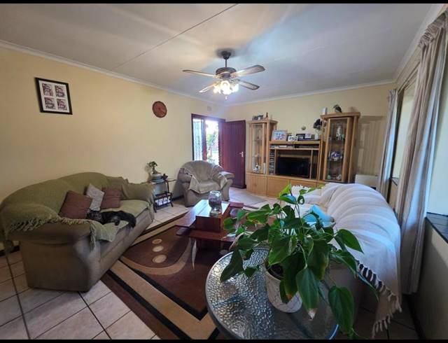 3 BEDROOM HOUSE FOR SALE IN VAN DYK PARK